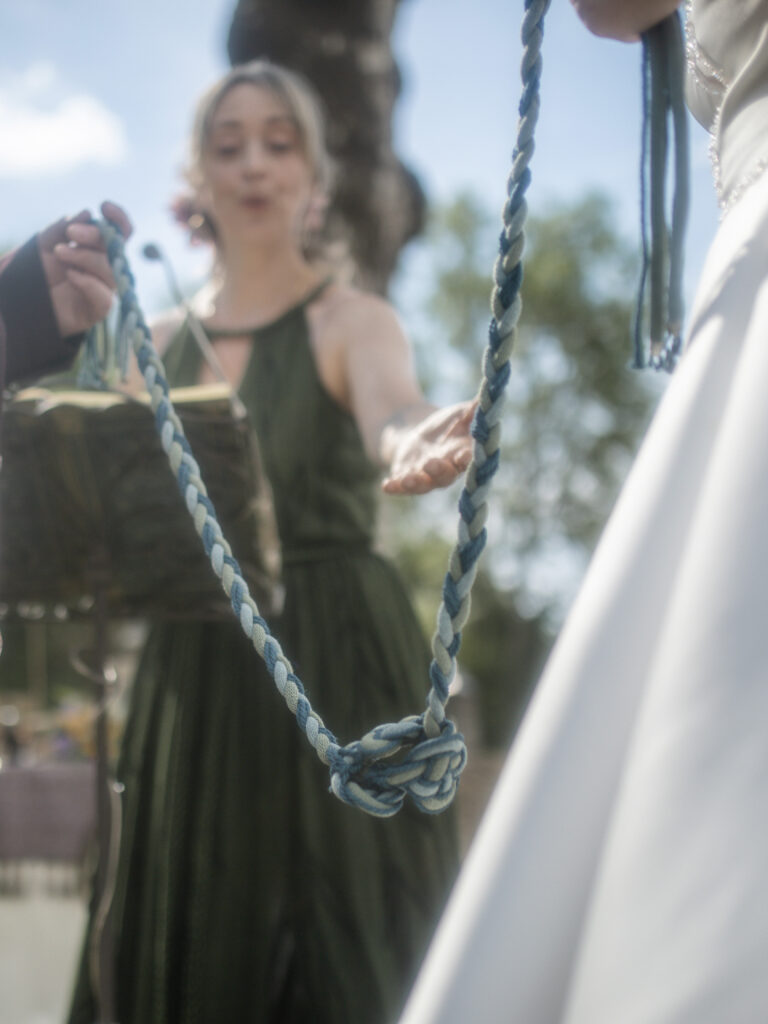Cérémonie de handfasting celtique 3
